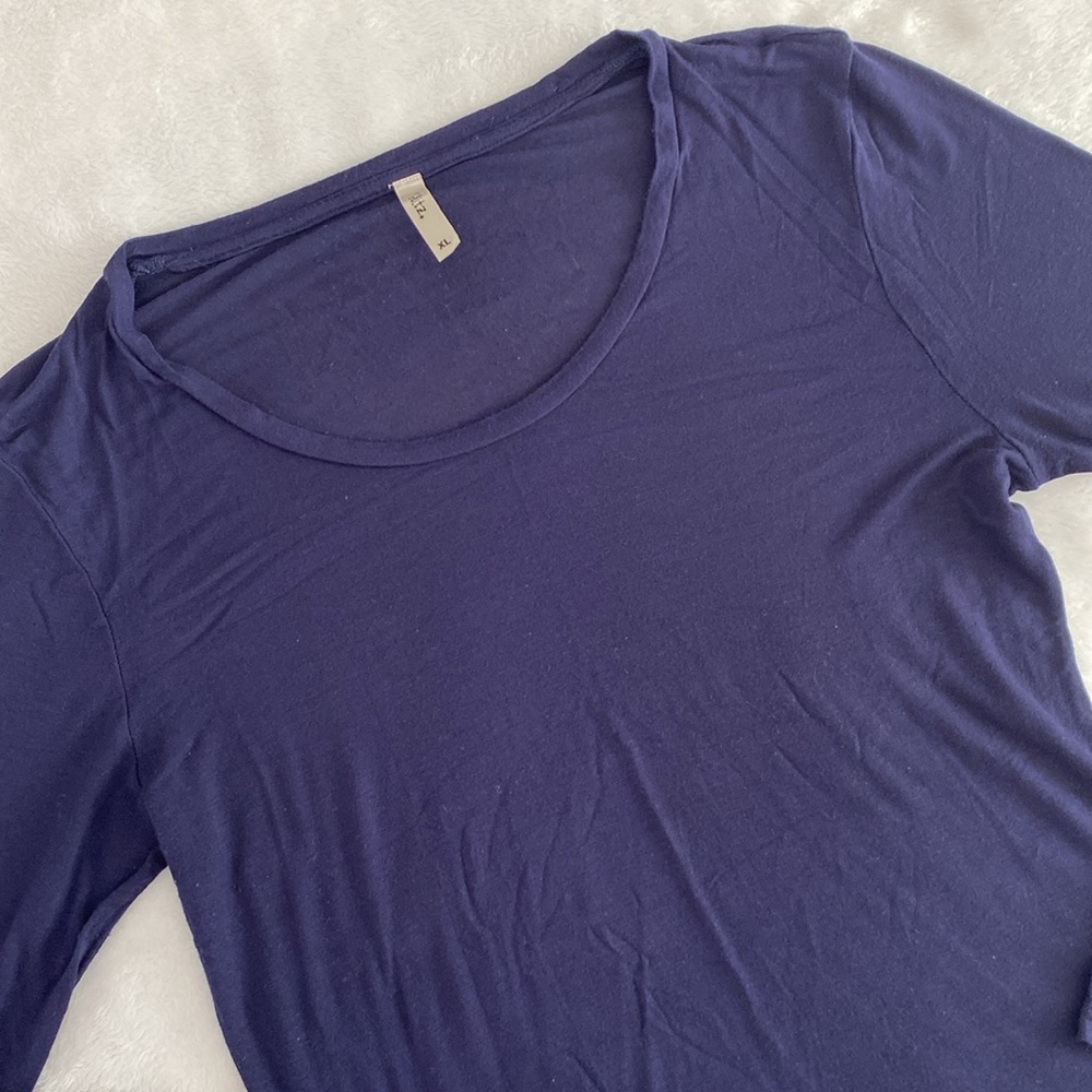 Super sheer navy long sleeve scoop neck shirt - Picture 3 of 17